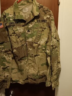 U.S. Army Multicam Camouflage Field Jacket - Size Small/Reg